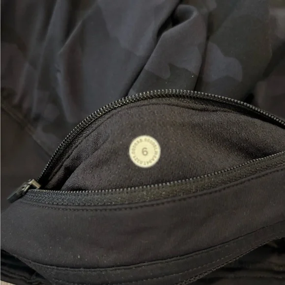 lululemon athletica Black Camo Skort-size 6 regular - Picture 10 of 14